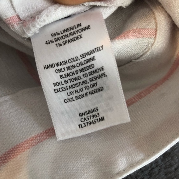 Leith off the shoulder crop top white and pink - Picture 5 of 7